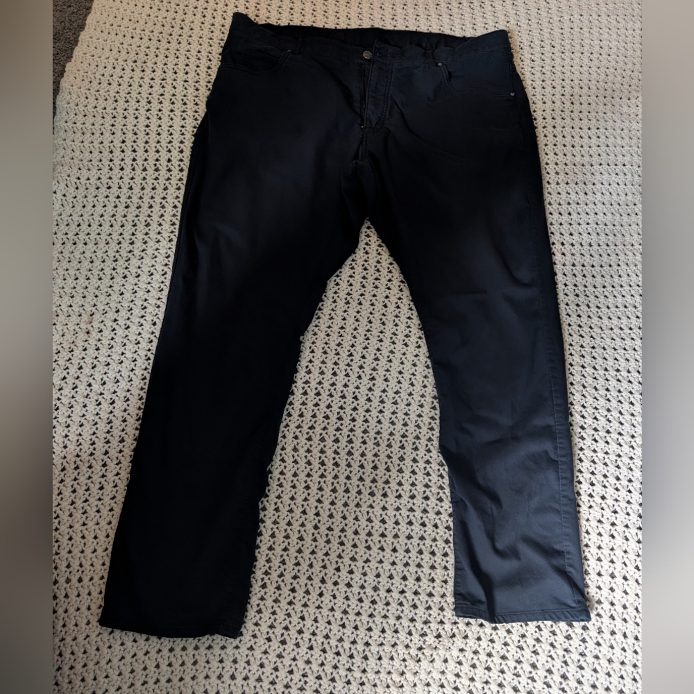 Men's Black Athletic Jeans